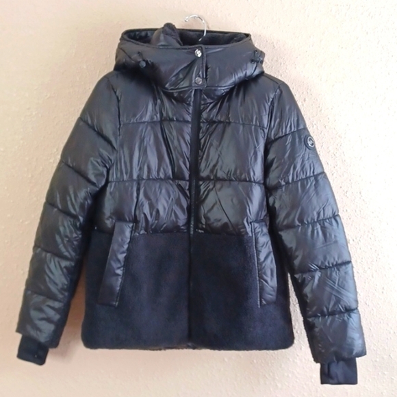 Michael Kors Jacket. - Picture 1 of 5